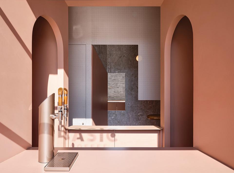 房地產公司展廳設計效果圖2 房地產公司展廳設計效果圖2