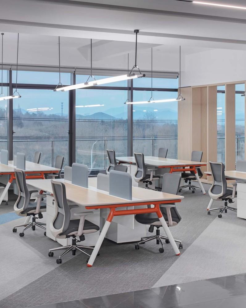 18_不同產品詮釋辦公環境Different_products_explain_the_office_environment?Sam.jpg 18_不同產品詮釋辦公環境Different_products_explain_the_office_environment?Sam.jpg