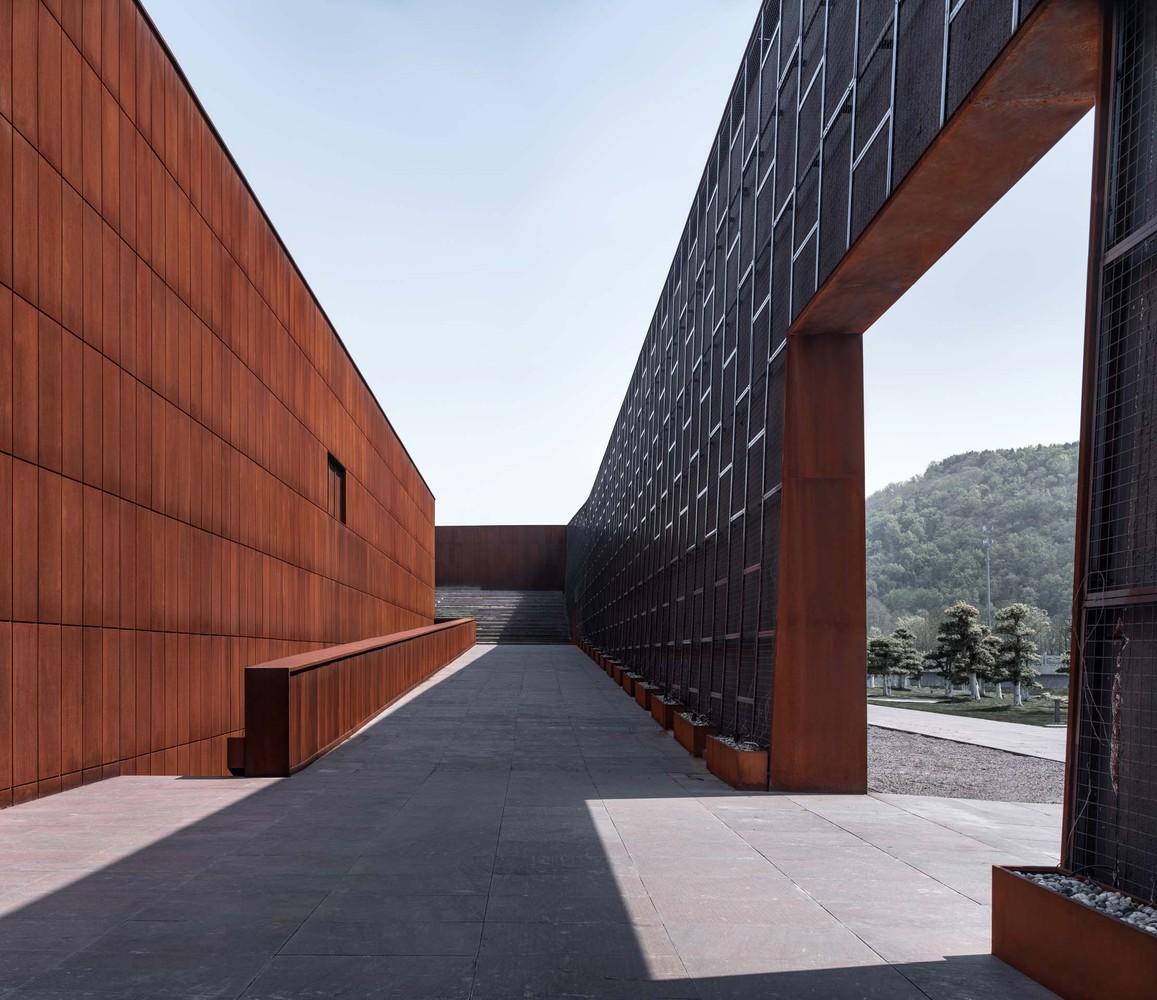 72_藤曼構架?侯博文.jpg 72_藤曼構架?侯博文.jpg